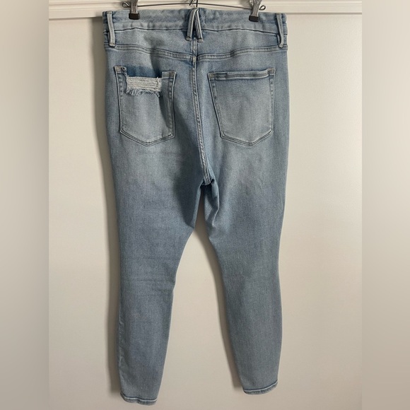 Good American Skinny Blue Distressed Jeans - Picture 6 of 12